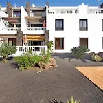 Perla Del Playa Grande Apartment Tias